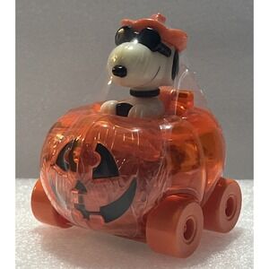 Galerie 2001 PEANUTS Snoopy Halloween Pumpkin Car, Tart Candy Roll Container NEW